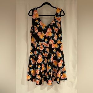 Fashion to Figure: Floral Dress - 2X